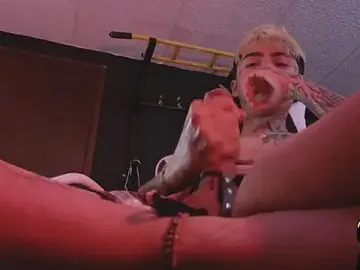 Stripchat Live Porn of AcidMilo