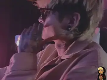 Stripchat Sex Cam of AcidMilo