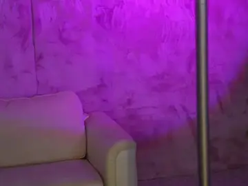 Stripchat Watch Live Sex Cams of Esmie_Smile