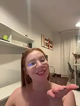 Stripchat Private Sex Chat of redheaddoll22