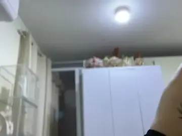 Stripchat Free Porn Cam of Lovable_with_bigsurprise