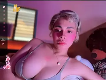 Stripchat Live Sex Cam of Raven_Iris