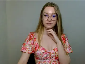 Stripchat Live Sex Cam of cindi_hot