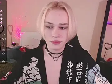 Stripchat Free Porn Cam of rainbow__salt