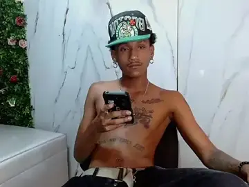Stripchat Nude Webcam of ManSant