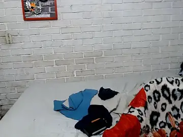 Stripchat Free Porn Cam of valeriaswang_Lucas