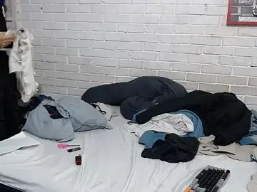 Stripchat Live Sex Cam of valeriaswang_Lucas