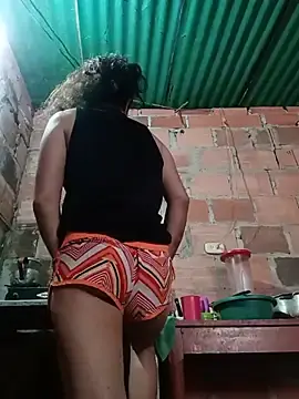Stripchat Free Porn Cam of valeriaswang_Lucas