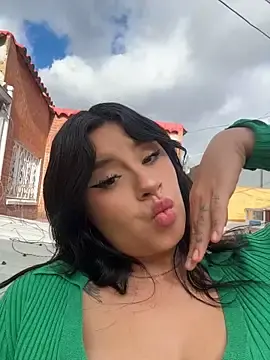 Stripchat Sex Cam of SaraBraun_