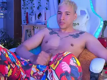 Stripchat Nude Webcam of petter_coleman_