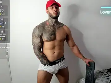 Stripchat Live Sex of mike_belle