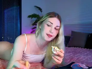 Stripchat Free Porn Cam of Inchcaser_