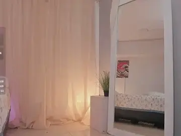 Stripchat Sex Cam of Lia_Sweett_