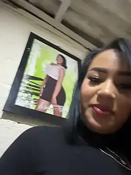 Stripchat Sex Cam of Luisa_Fernandaa