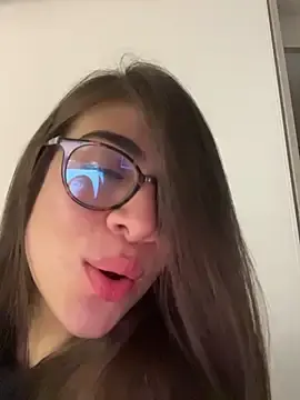 Stripchat Live Sex Cam of MariaIsabella8