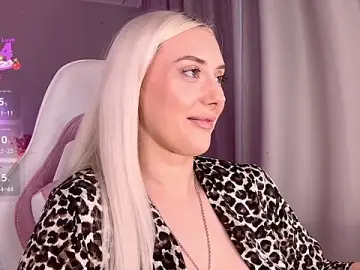 Stripchat Live Sex of LoryWood
