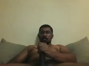 Stripchat Best Webcam of Straightchennaibull