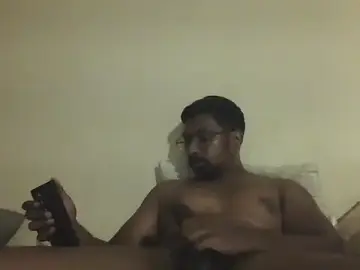 Stripchat Live Sex of Straightchennaibull