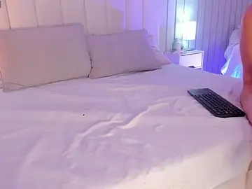 Stripchat Free Porn Cam of juliie_star