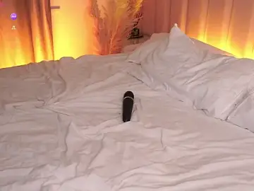 Stripchat Live Sex Cam of MissBunnyDoll