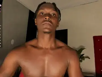 Stripchat Free Porn Cam of DannSmmith