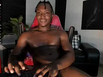 Stripchat Live Sex Cam of DannSmmith