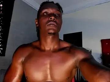 Stripchat Free Porn Cam of DannSmmith