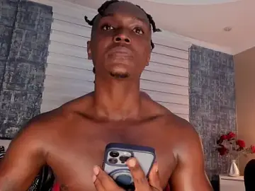 Stripchat Live Sex Cam of DannSmmith