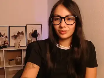 Stripchat Free Porn Cam of lalawhitte