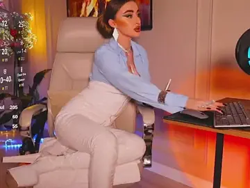 Stripchat Best Webcam of AstArta_R_A