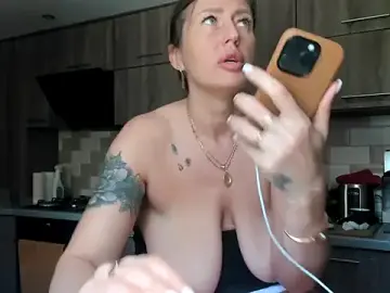 Stripchat Watch Live Sex Cams of Avtosluts777