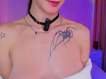 Stripchat Sex Cam of Adetta