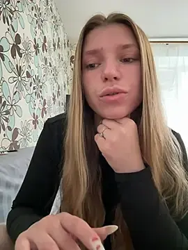 Stripchat Watch Live Sex Cams of adel_secret