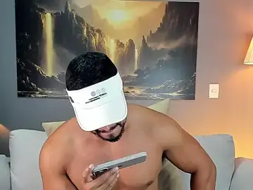 Stripchat Live Porn of ApoloMakris