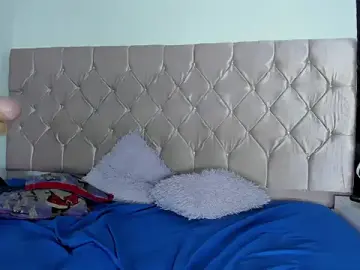 Stripchat Watch Live Sex Cams of Harry_And_Girls
