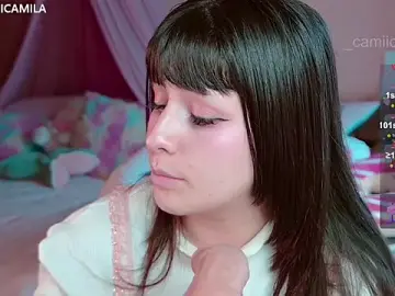 Stripchat Free Porn Cam of Renooh