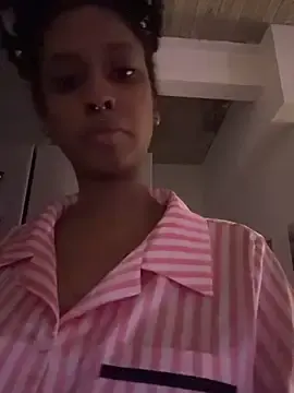 Stripchat Adult Webcams of Your_Paris