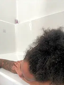 Stripchat Live Sex Cam of Your_Paris