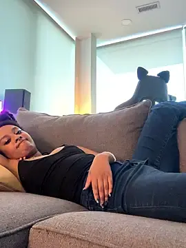 Stripchat Free Porn Cam of Your_Paris