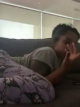 Stripchat Live Sex Cam of Your_Paris