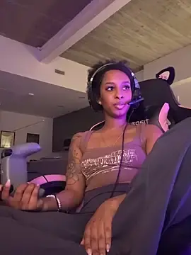 Stripchat Adult Webcam of Your_Paris