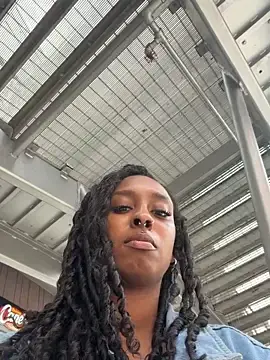 Stripchat Sex Cam of Your_Paris