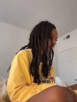 Stripchat Sex Cam of Your_Paris