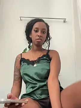 Stripchat Best Webcam of Your_Paris