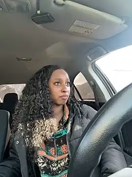 Stripchat Adult Webcam of Your_Paris