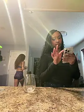 Stripchat Adult Webcams of Your_Paris