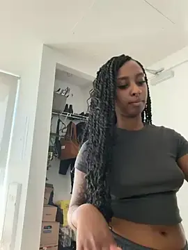 Stripchat Free Live Porn of Your_Paris