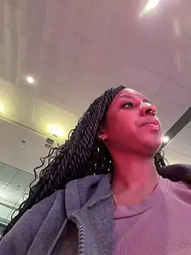 Stripchat Free Porn Cam of Your_Paris