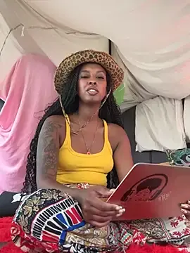 Stripchat Watch Live Sex Cams of Your_Paris