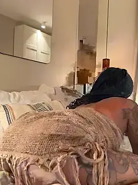 Stripchat Watch Live Sex Cams of Your_Paris